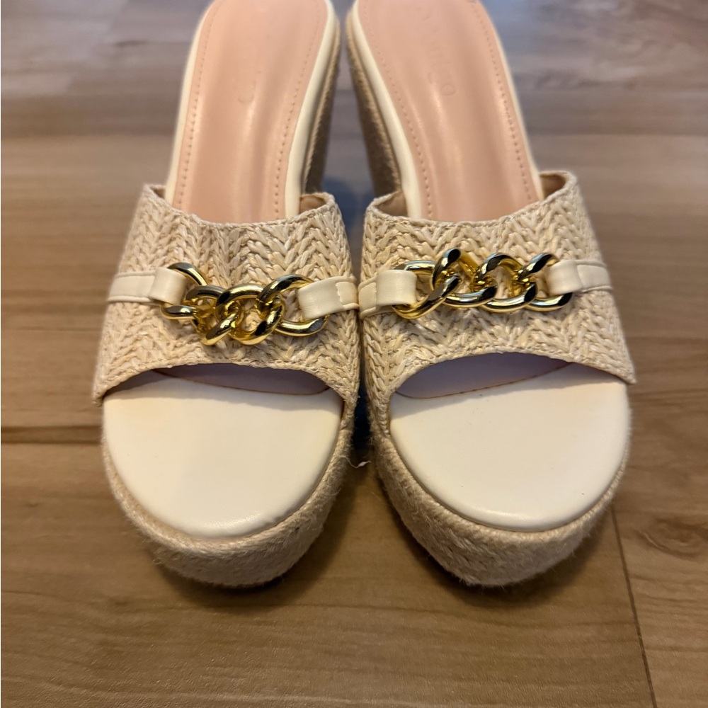 Beige Straw Slide Wedge Sandals with Gold Chain Accent